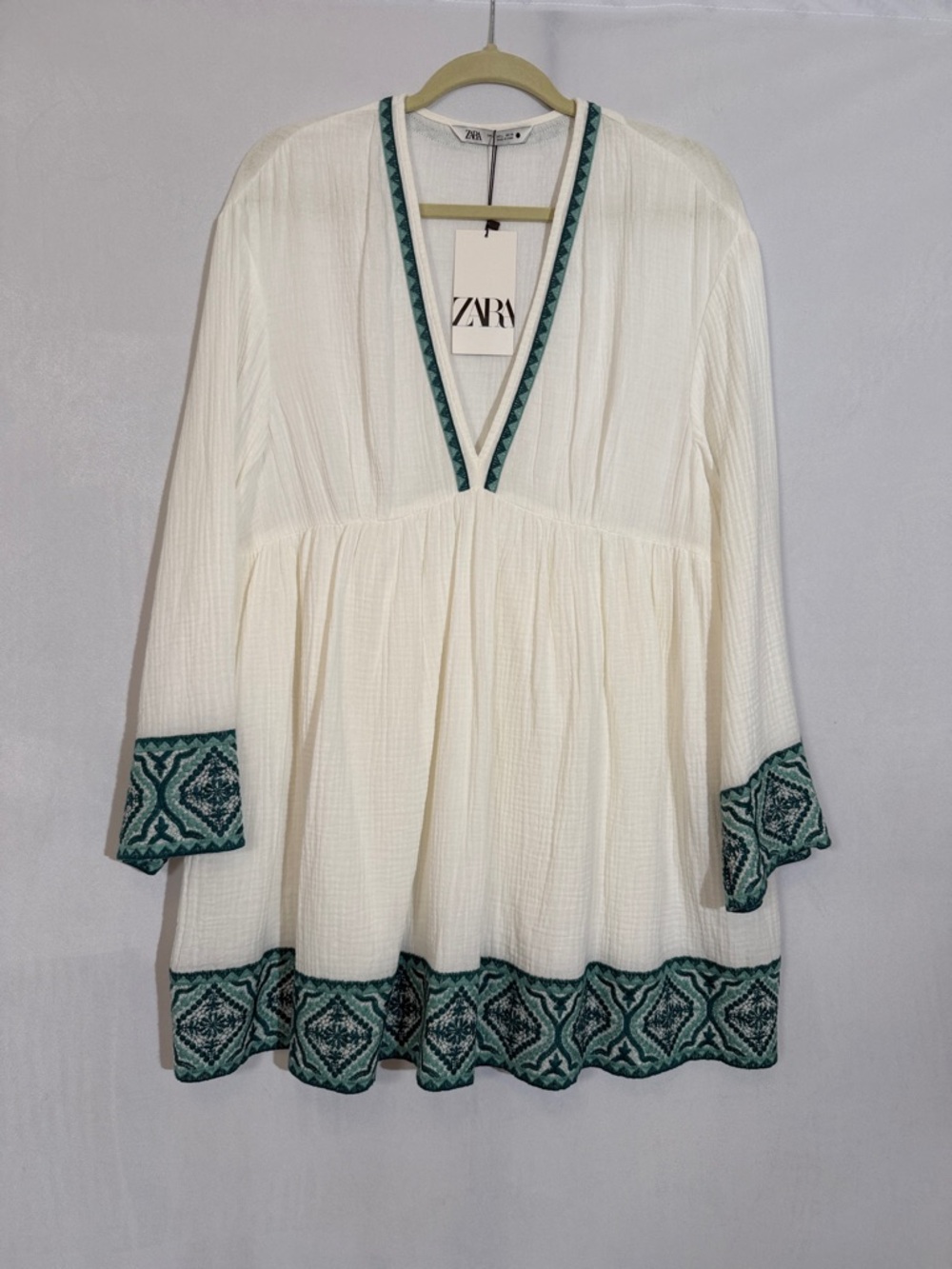 NWT Zara Mini Dress Size L Ivory Embroidered